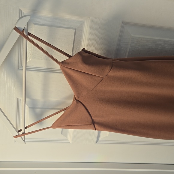 Boohoo Midi Dress - Picture 2 of 4